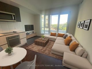 617 - 150 Logan Ave