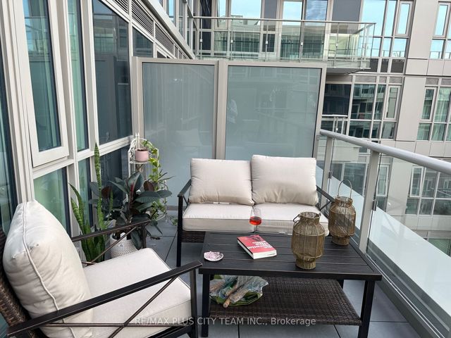 617 - 150 Logan Ave