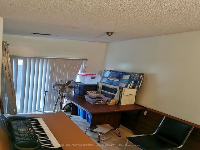 116 - 2351 Kennedy Rd