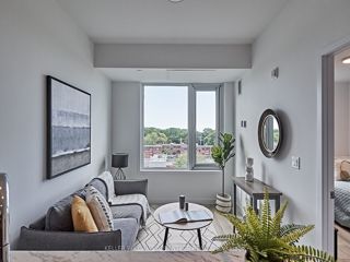 302 - 2382 Kingston Rd