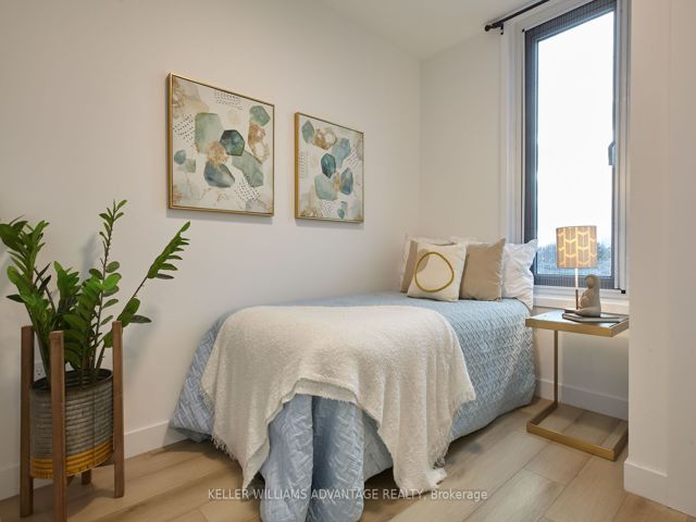 303 - 2382 Kingston Rd
