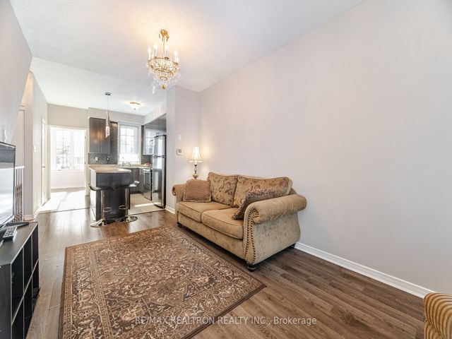 11 - 4711 Kingston Rd