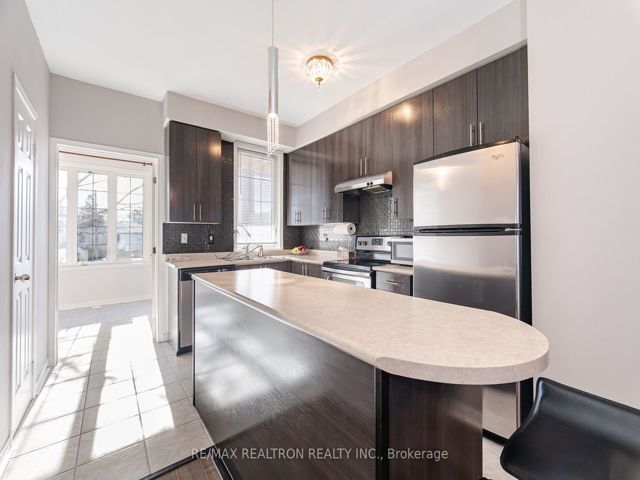 11 - 4711 Kingston Rd