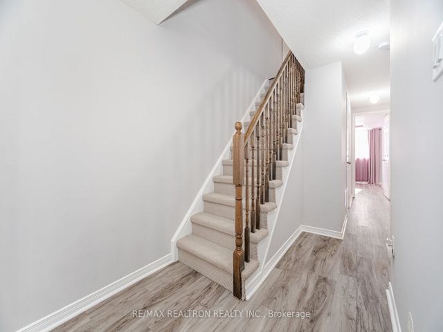 11 - 4711 Kingston Rd
