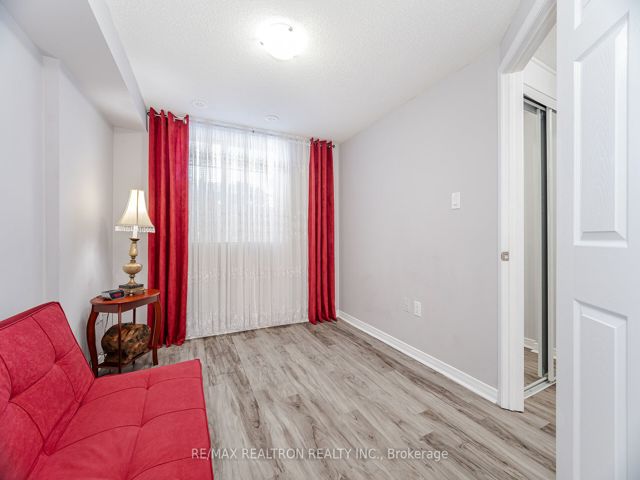 11 - 4711 Kingston Rd