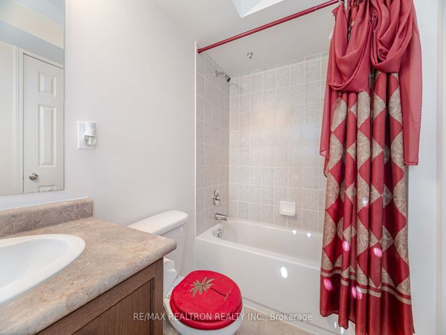 11 - 4711 Kingston Rd