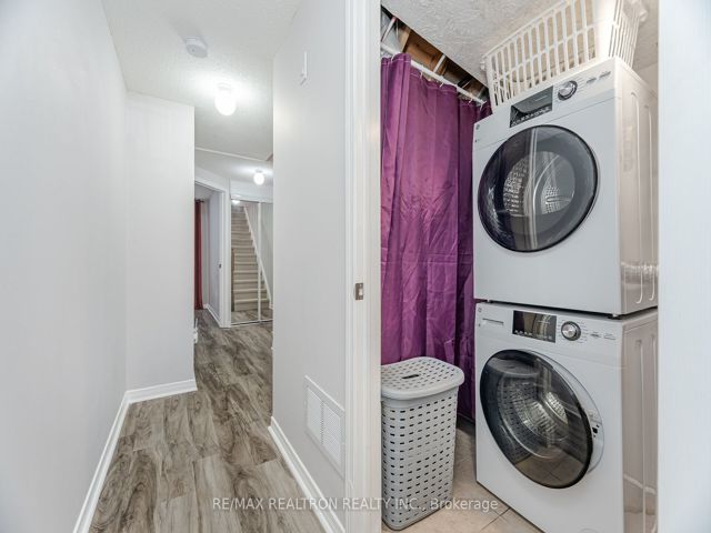 11 - 4711 Kingston Rd