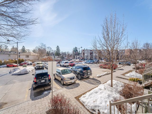 11 - 4711 Kingston Rd