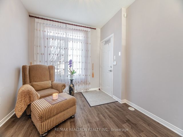 11 - 4711 Kingston Rd