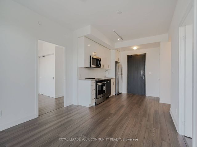 806 - 2799 Kingston Rd