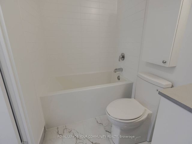 806 - 2799 Kingston Rd