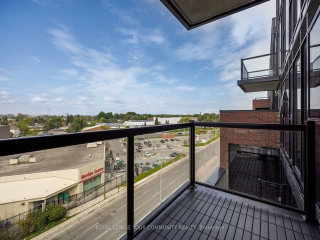 806 - 2799 Kingston Rd