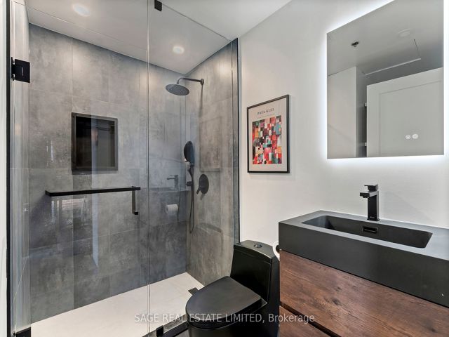 115 - 68 Broadview Ave