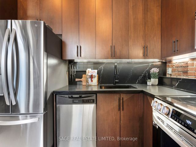 115 - 68 Broadview Ave