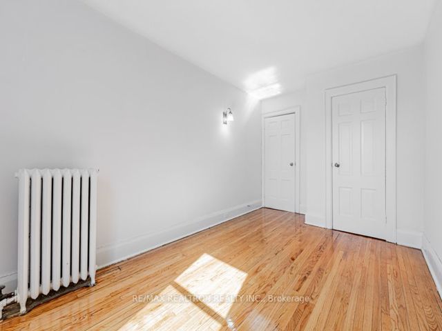 17 - 4 Kingston Rd