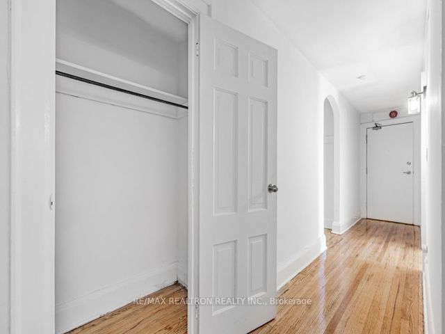 17 - 4 Kingston Rd