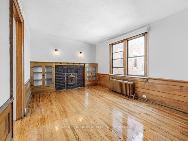 17 - 4 Kingston Rd