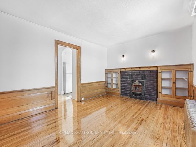 17 - 4 Kingston Rd