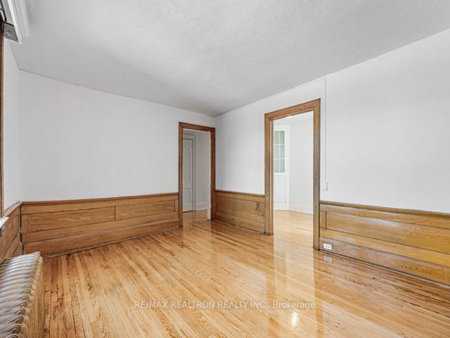 17 - 4 Kingston Rd