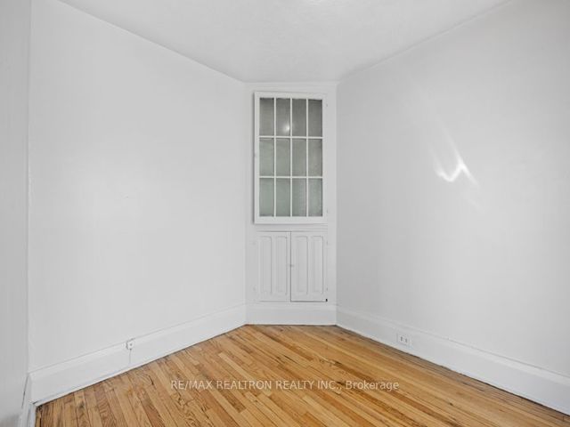 17 - 4 Kingston Rd