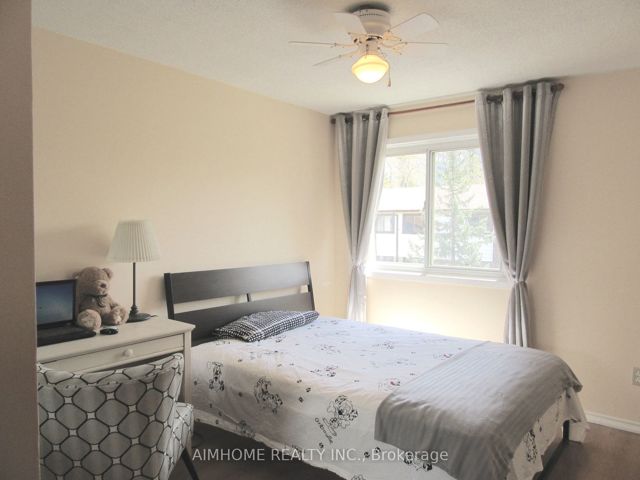 28 - 15 Huntingwood Dr