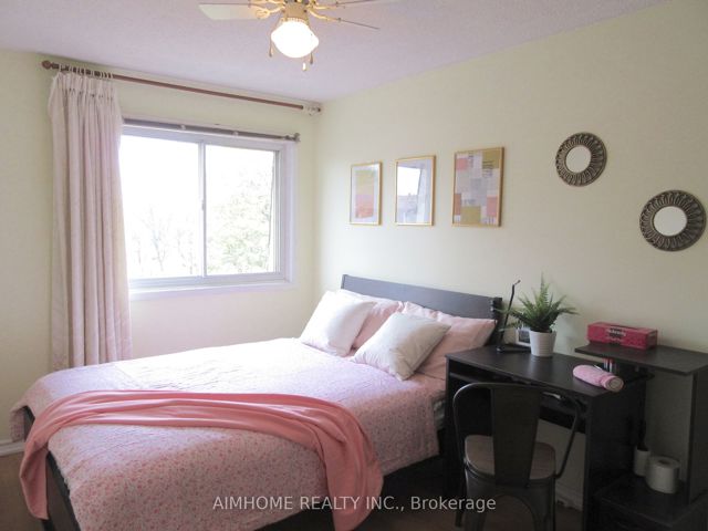 28 - 15 Huntingwood Dr