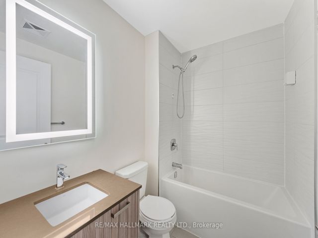 TH 103 - 2301 Danforth Ave
