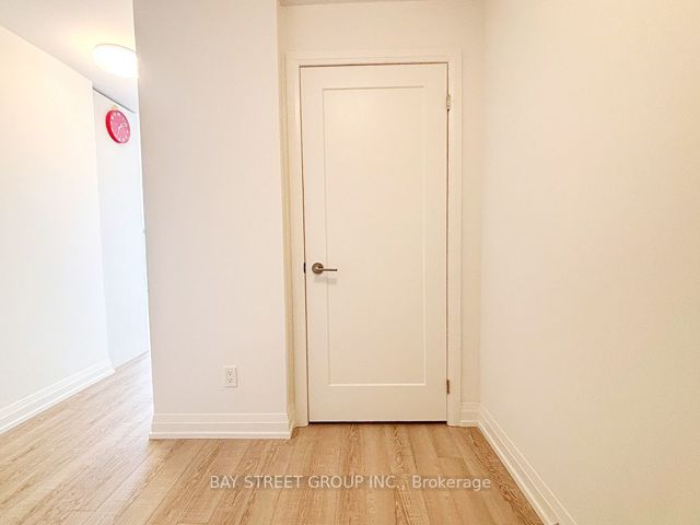 2703 - 286 Main St