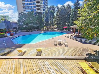 303 - 225 Bamburgh Circ