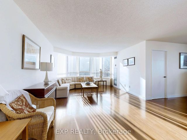 303 - 225 Bamburgh Circ