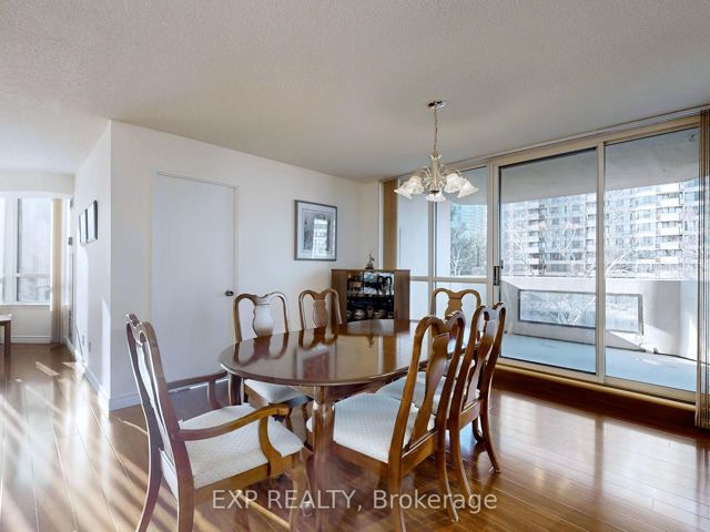303 - 225 Bamburgh Circ