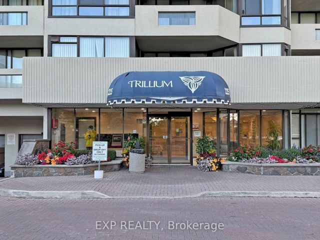 303 - 225 Bamburgh Circ