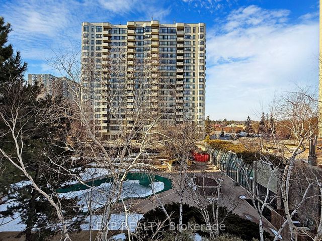 303 - 225 Bamburgh Circ