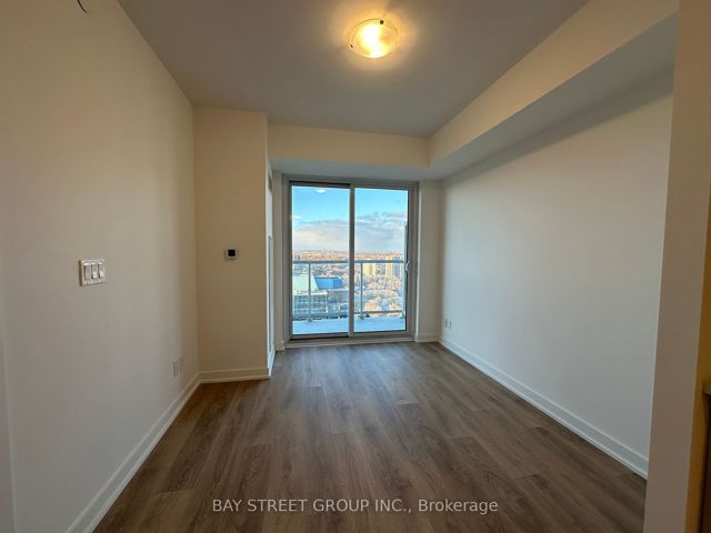 2718 - 2031 Kennedy Rd