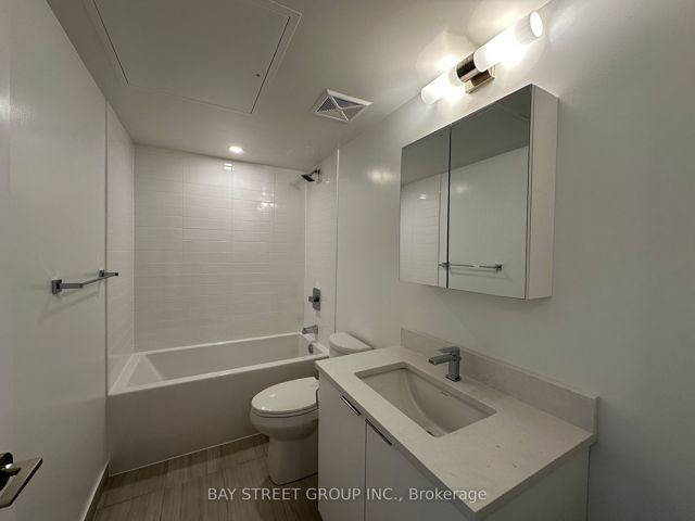 2718 - 2031 Kennedy Rd