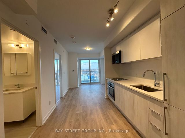 2718 - 2031 Kennedy Rd