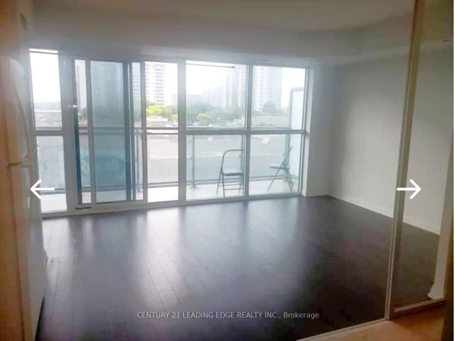 316 - 30 Meadowglen Pl