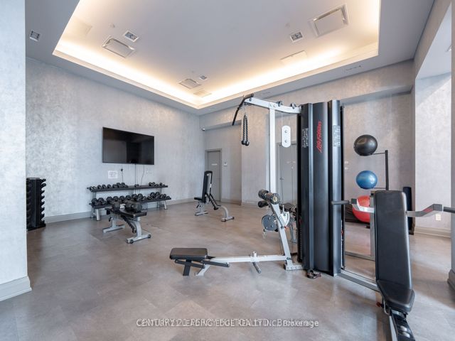 316 - 30 Meadowglen Pl