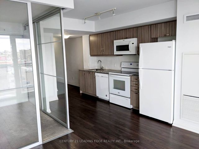 316 - 30 Meadowglen Pl
