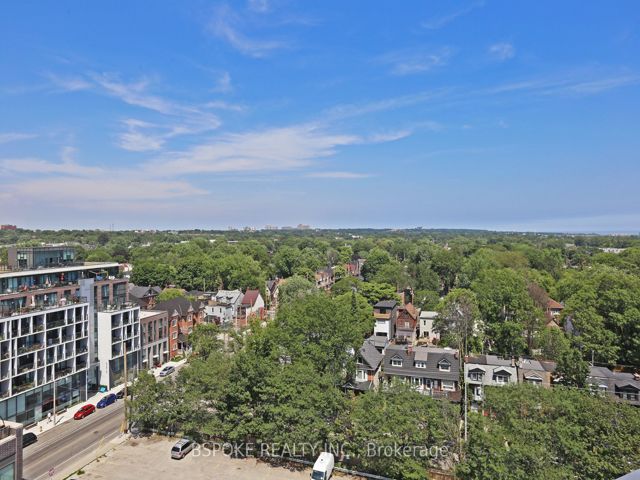 904 - 319 Carlaw Ave