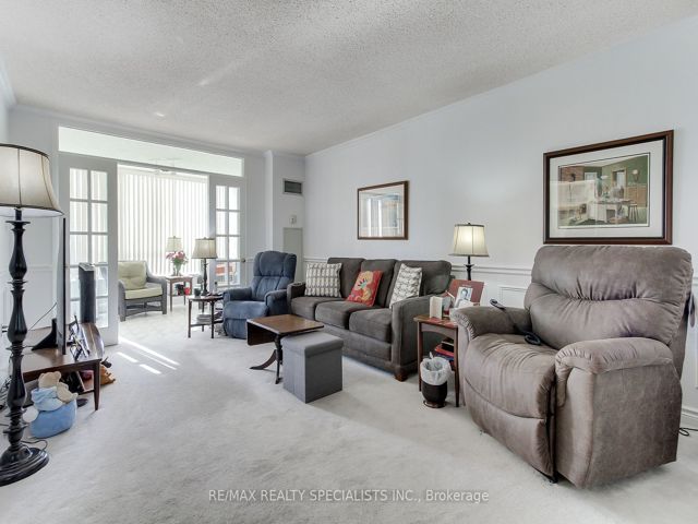 1203 - 168 Bonis Ave