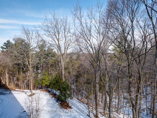 5-511 - 50 Old Kingston Rd