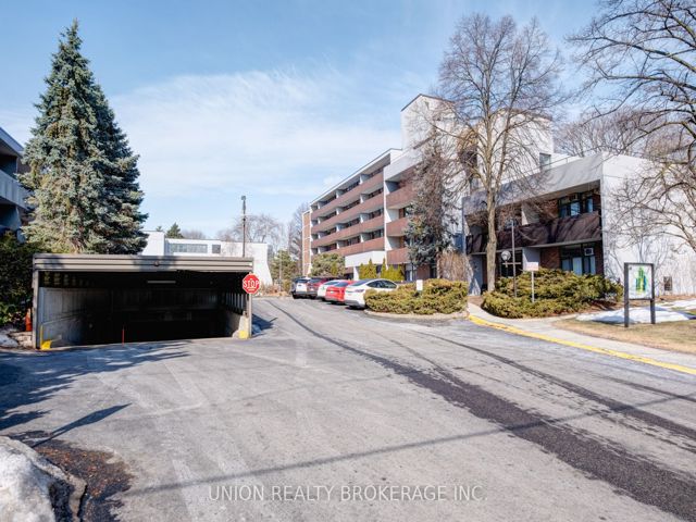 5-511 - 50 Old Kingston Rd