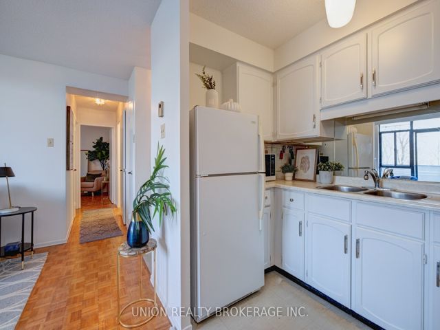 5-511 - 50 Old Kingston Rd