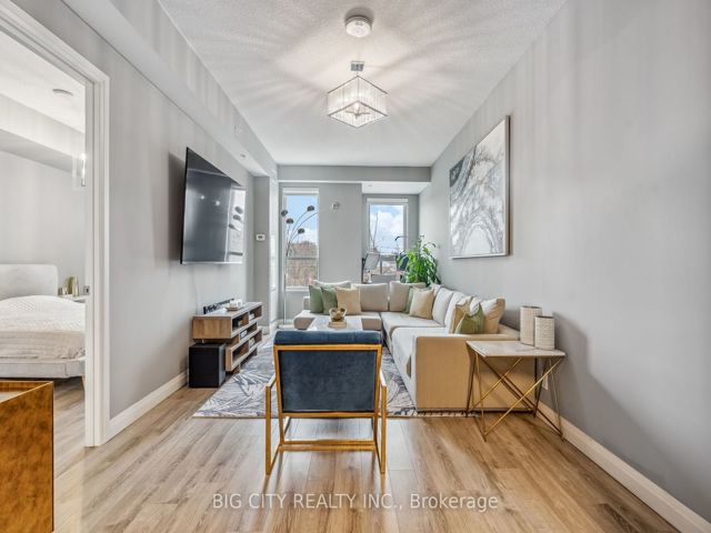 202 - 22 East Haven Dr