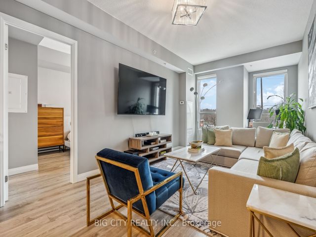 202 - 22 East Haven Dr