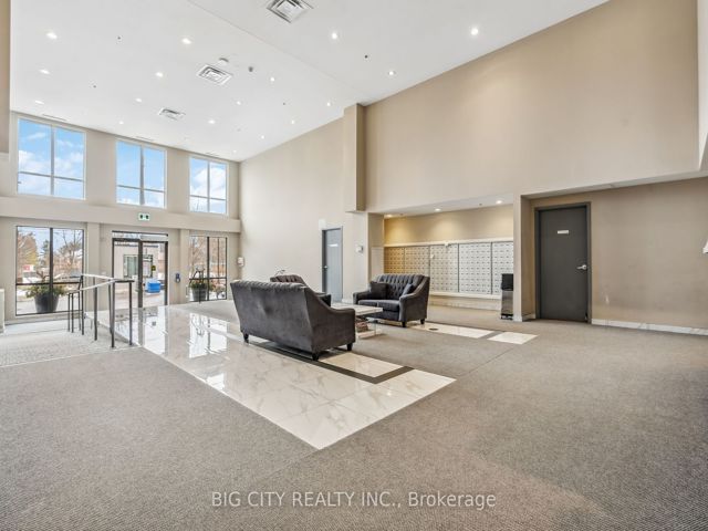 202 - 22 East Haven Dr