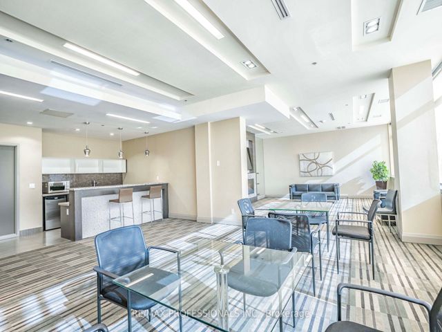 314 - 3520 Danforth Ave