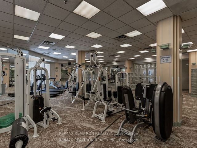 2811 - 88 Corporate Dr
