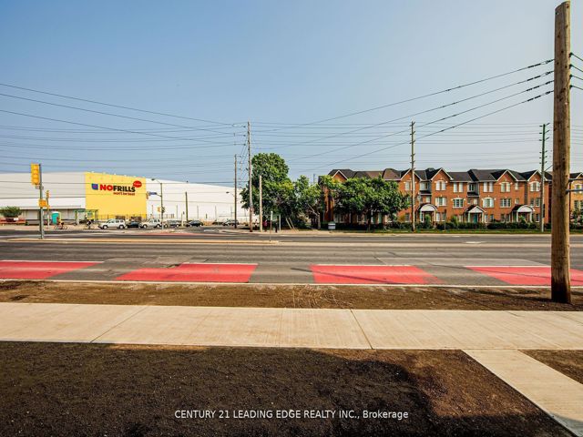 424 - 2789 Eglinton Ave E